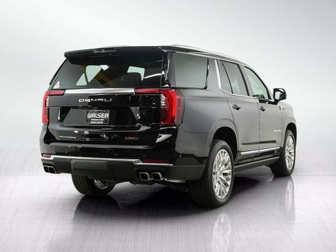 Used 2026 GMC Yukon Denali w/ Sun & Power Step Package AWD/4WD image 5