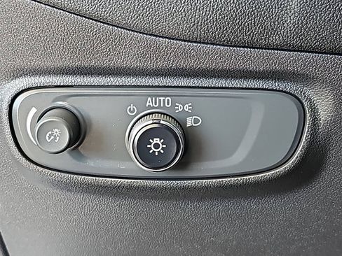 Used 2022 Chevrolet Equinox LT FWD image 31