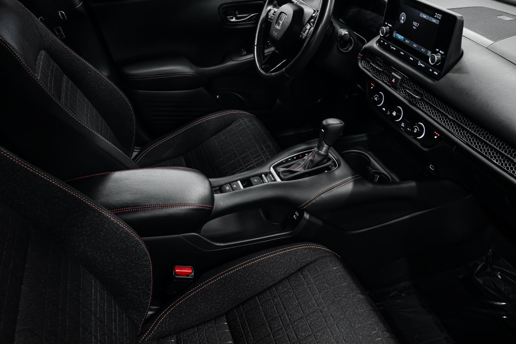 Used 2024 Honda HR-V Sport image 32