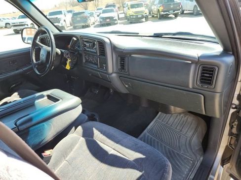 Used 2002 Chevrolet Silverado 1500 LS w/ Off-Road Pkg AWD/4WD image 23