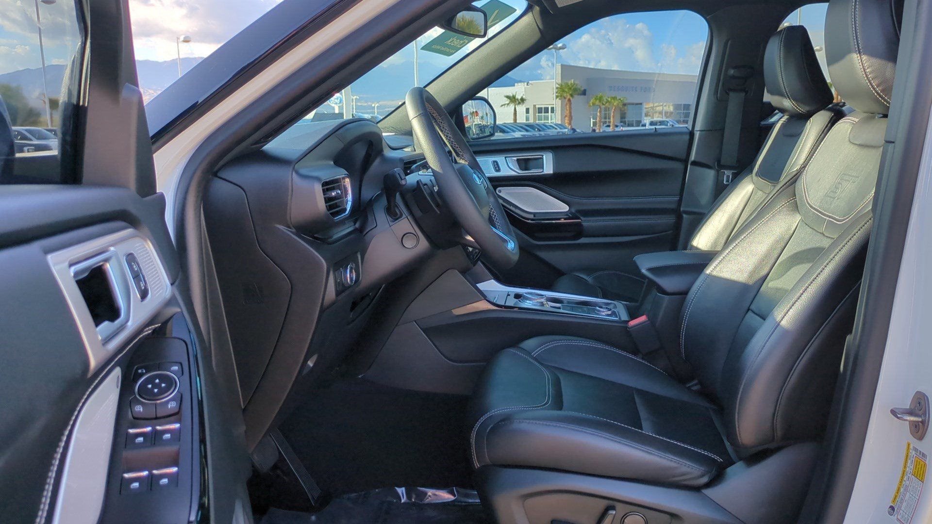 Used 2023 Ford Explorer ST w/ Equipment Group 401A AWD/4WD image 17
