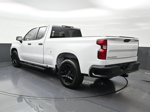 Used 2020 Chevrolet Silverado 1500 W/T w/ WT Value Package RWD image 3