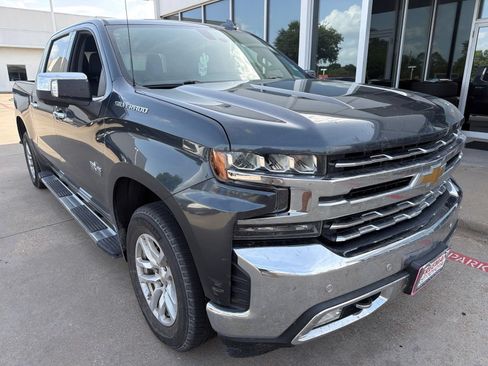 Used 2019 Chevrolet Silverado 1500 LTZ w/ LTZ Texas Edition AWD/4WD image 4
