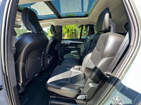 Used 2023 Volvo XC90 B5 Core w/ Protection Package Premier AWD/4WD image 19