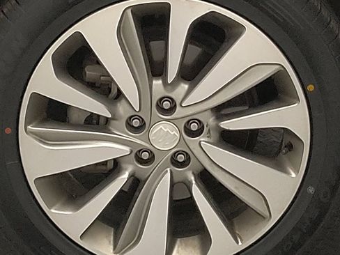 Used 2018 Buick Encore Preferred image 31