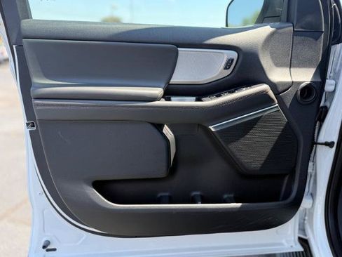 Certified 2025 Ford Expedition Max Active AWD/4WD image 5