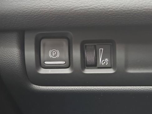 Used 2024 Cadillac XT4 Sport w/ Cold Weather Package image 30