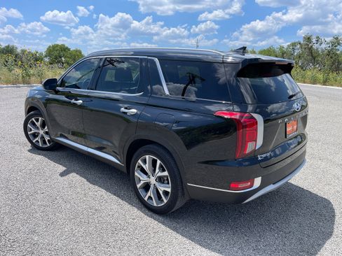 Used 2022 Hyundai Palisade SEL w/ 8P Bench Seat Package image 5