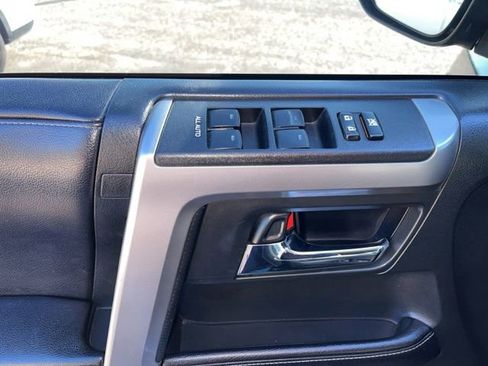 Used 2017 Toyota 4Runner SR5 image 30