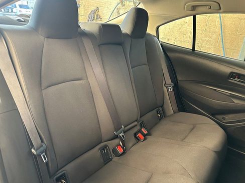 Used 2024 Toyota Corolla LE image 30