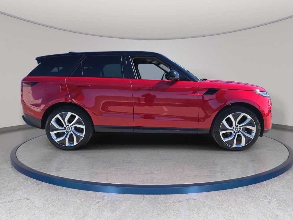New 2025 Land Rover Range Rover Sport SE AWD/4WD image 4