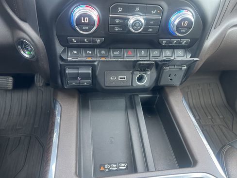 Used 2019 GMC Sierra 1500 Denali w/ Denali Ultimate Package image 34