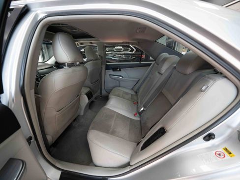 Used 2012 Toyota Camry XLE image 23