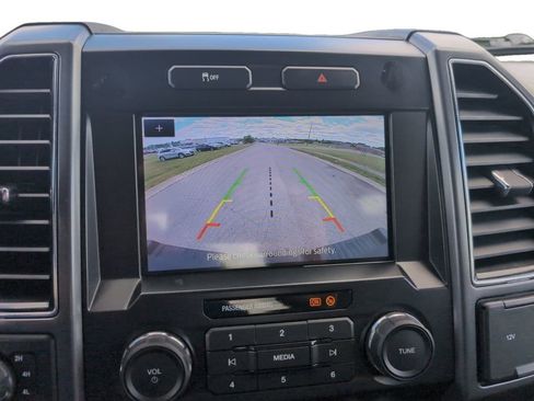Used 2022 Ford F250 XLT AWD/4WD image 11