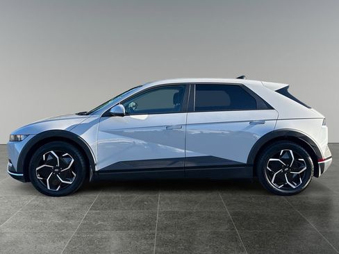 Used 2024 Hyundai Ioniq 5 SEL image 4