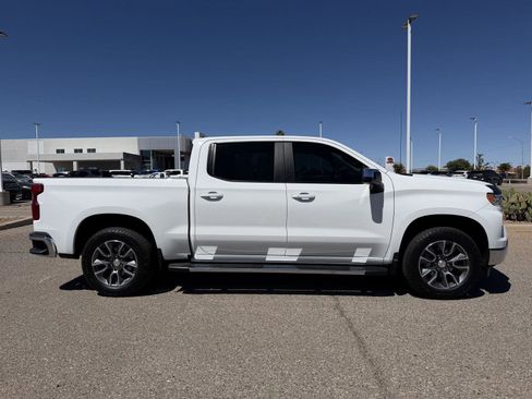 Used 2025 Chevrolet Silverado 1500 LT image 9