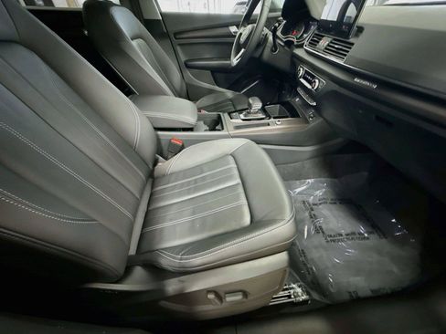 Used 2023 Audi Q5 2.0T Premium w/ Convenience Package AWD/4WD image 29