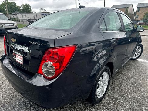 Used 2015 Chevrolet Sonic LT image 3