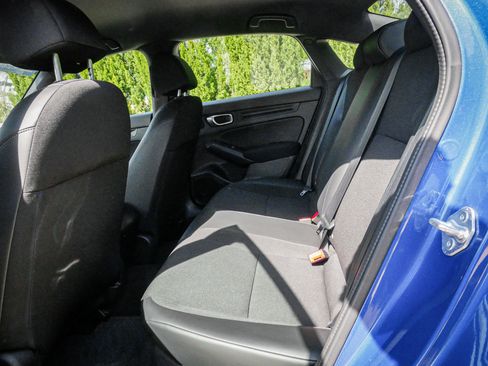 Used 2023 Honda Civic Sport image 28