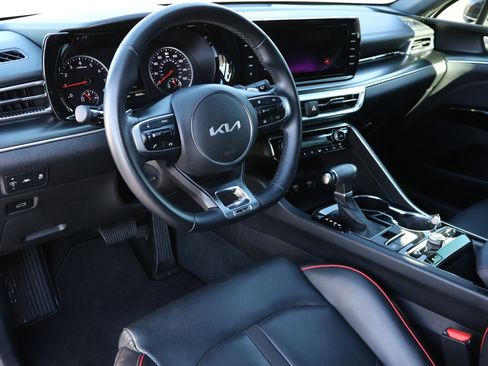 Used 2024 Kia K5 GT image 3