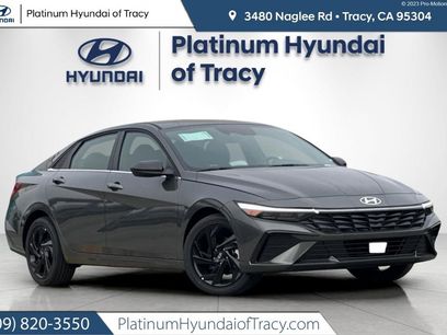 New 2026 Hyundai Elantra SEL Sport Premium