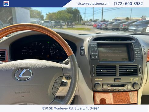 Used 2005 Lexus LS 430 image 32
