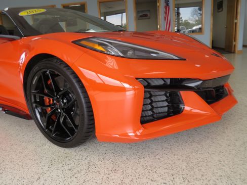 Used 2025 Chevrolet Corvette Z06 w/ Stealth Interior Trim Package image 9