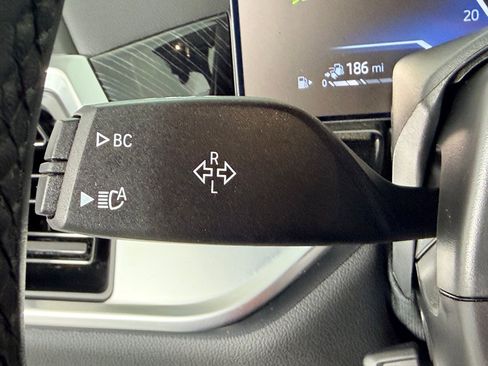 Certified 2025 BMW X5 xDrive50e w/ M Sport Package AWD/4WD image 26