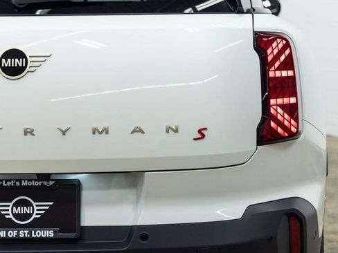 Certified 2025 MINI Cooper Countryman S w/ Comfort Package Max image 10