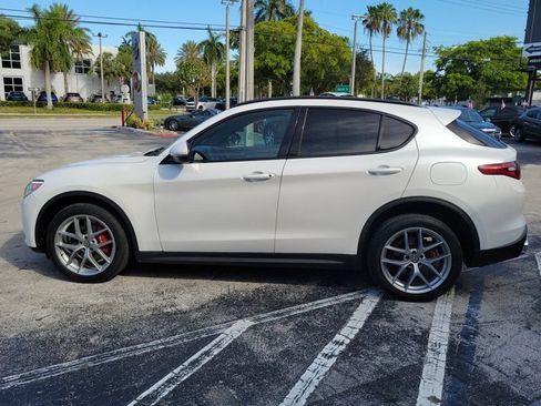 Used 2018 Alfa Romeo Stelvio Ti Sport image 6