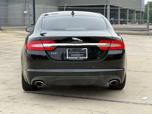 Used 2014 Jaguar XF RWD image 11