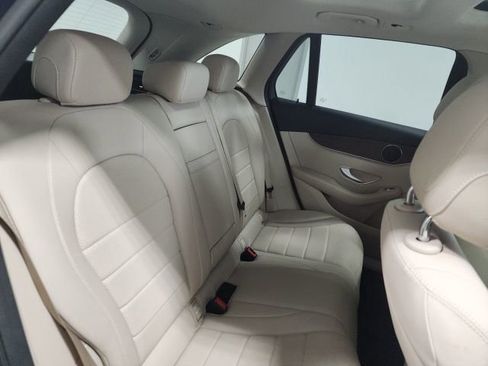 Used 2022 Mercedes-Benz GLC 300 4MATIC image 20