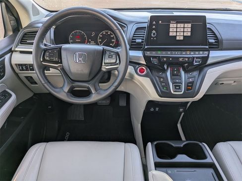 Used 2025 Honda Odyssey EX-L image 17