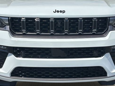 New 2026 Jeep Grand Cherokee L Limited AWD/4WD image 27