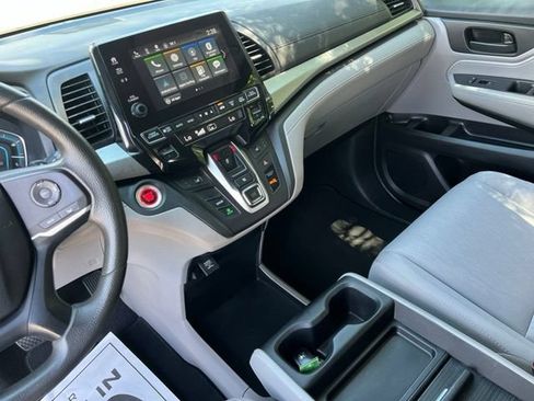 Used 2018 Honda Odyssey EX image 33