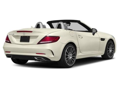Used 2019 Mercedes-Benz SLC 300 image 2