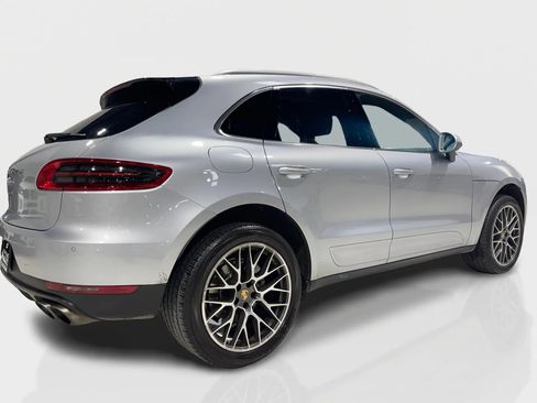 Used 2016 Porsche Macan S image 16