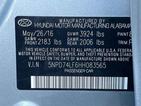 Used 2017 Hyundai Elantra SE FWD image 11