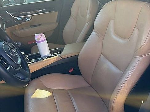 Used 2018 Volvo S90 T5 Momentum w/ Convenience Package image 6