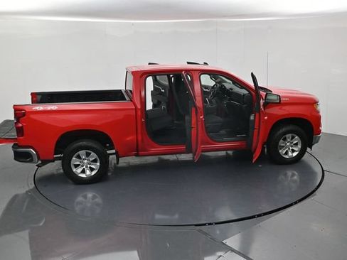 Used 2025 Chevrolet Silverado 1500 LT AWD/4WD image 51