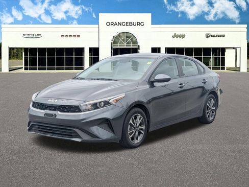 Used 2024 Kia Forte LXS FWD image 3