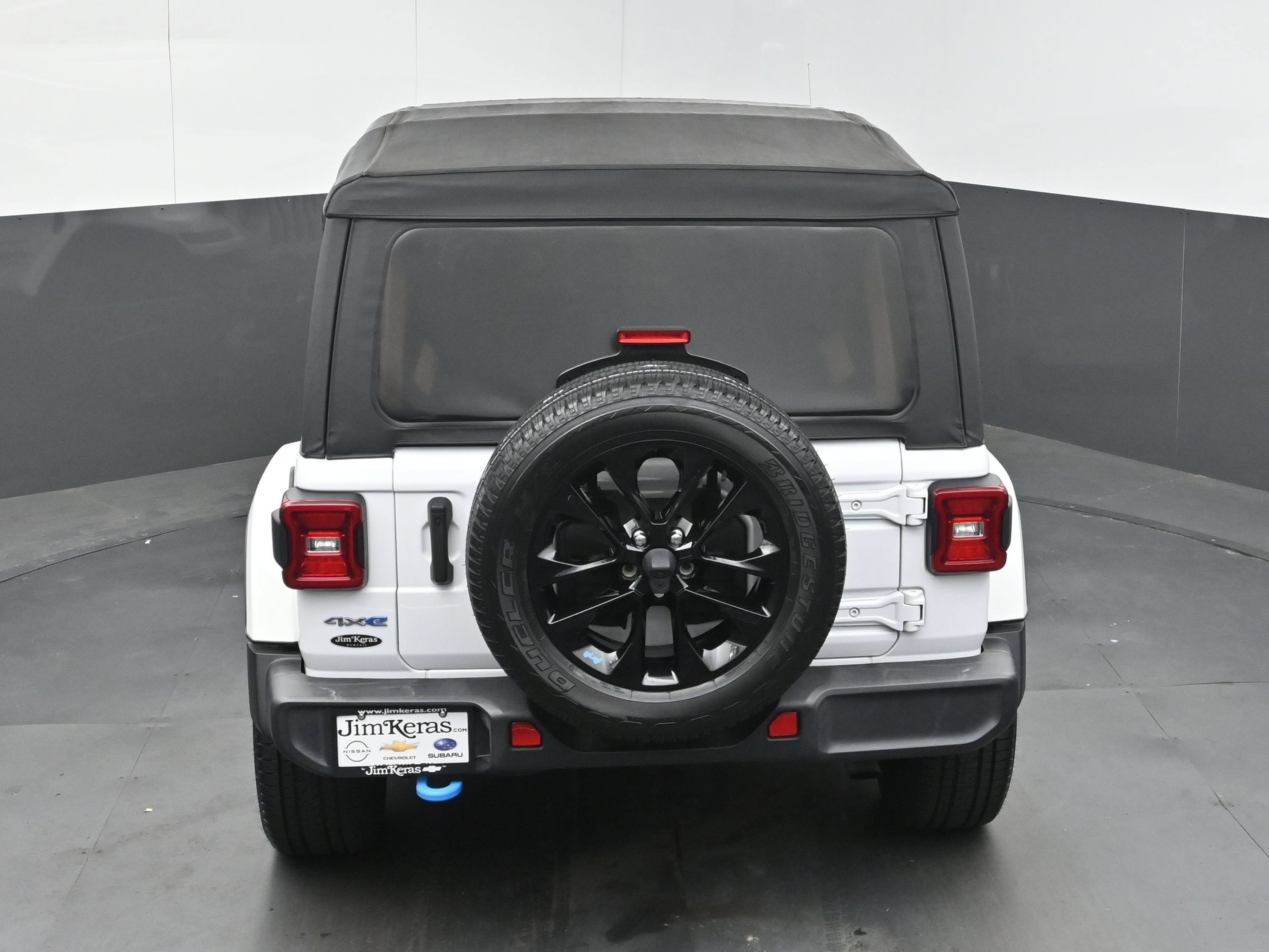 Used 2022 Jeep Wrangler Unlimited Sahara AWD/4WD image 24