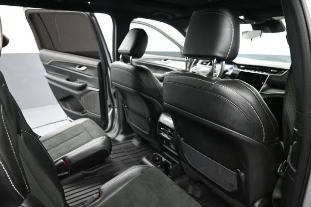 Used 2025 Jeep Grand Cherokee L Altitude RWD image 26