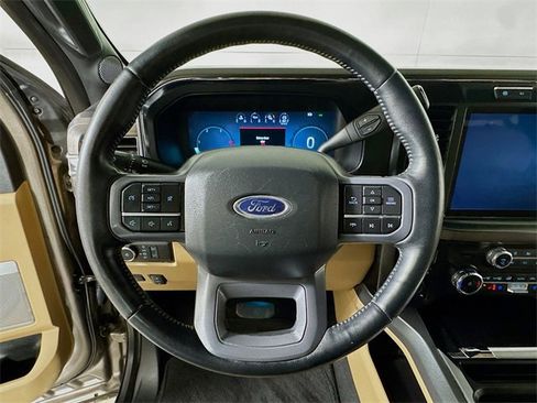 Used 2023 Ford F250 Lariat w/ Chrome Package image 9