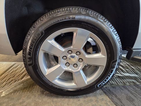Used 2019 Chevrolet Tahoe LT w/ Luxury Package image 75
