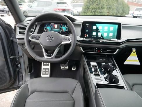 New 2026 Volkswagen Atlas Cross Sport SEL R-Line AWD/4WD image 9