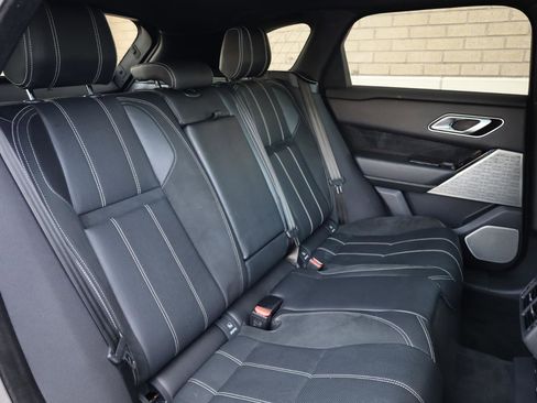 Used 2020 Land Rover Range Rover Velar R-Dynamic S image 24