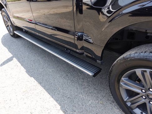 Used 2023 Ford F150 Lariat w/ Equipment Group 502A High image 29