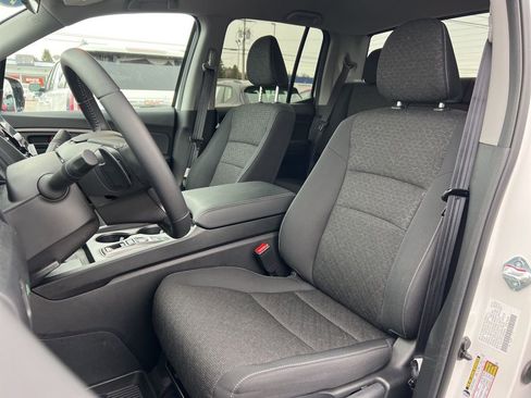 Certified 2025 Honda Ridgeline Sport image 17