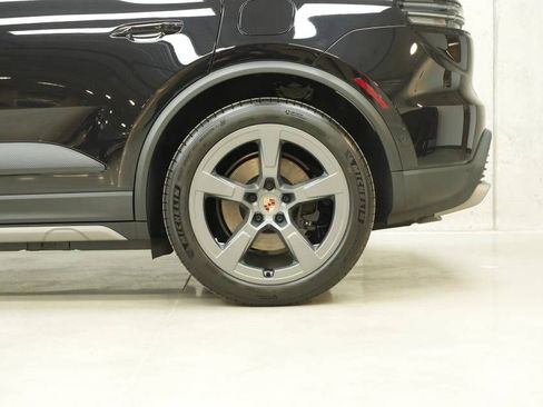 New 2026 Porsche Macan 4 Electric AWD/4WD image 42